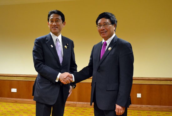 รัฐมนตรีต่างประเทศเวียดนามพบปะทวิภาคีนอกรอบการประชุมเอเอ็มเอ็ม46 - ảnh 2