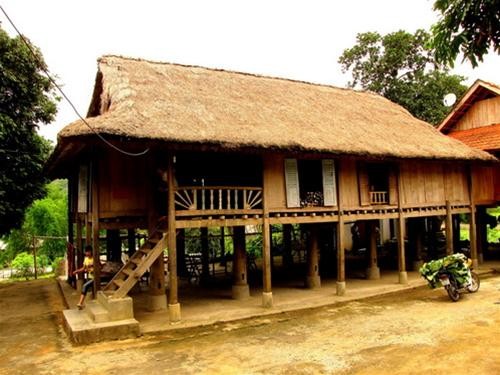 สถาปัตยกรรมบ้านเรือนของชนเผ่าไทในเวียดนาม - ảnh 1