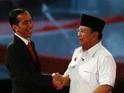 การเลือกตั้งประธานาธิบดีอินโดนีเซีย การแข่งขันที่เข้มข้นระหว่างผู้ลงสมัคร๒คน - ảnh 1