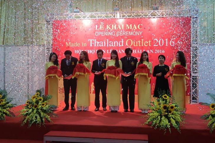 งานแสดงสินค้า Made in Thailand Outlet 2016 ที่ศูนย์วัฒนธรรมมิตรภาพ กรุงฮานอย - ảnh 1