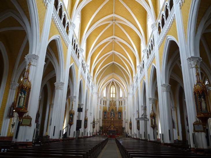 โบสถ์คริสต์ ฟู้ยาย (Phú Nhai) หนึ่งในมหาวิหาร4แห่งในเวียดนาม - ảnh 2