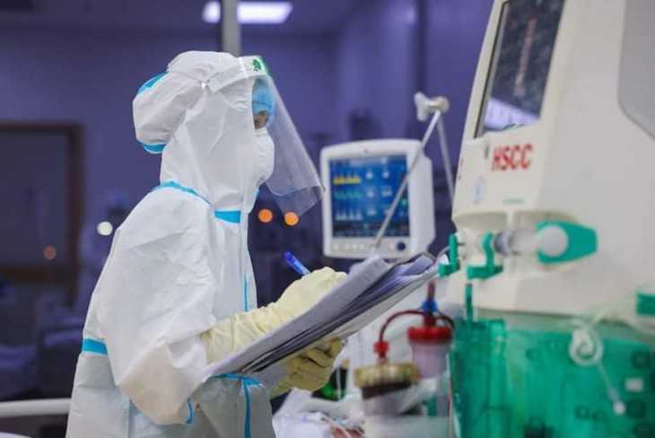 รัฐบาลกำชับเร่งมาตรการป้องกันโรคระบาด กระทรวงสาธารณสุขสนับสนุนการทดลองฉีดวัคซีน Nanocovax - ảnh 1
