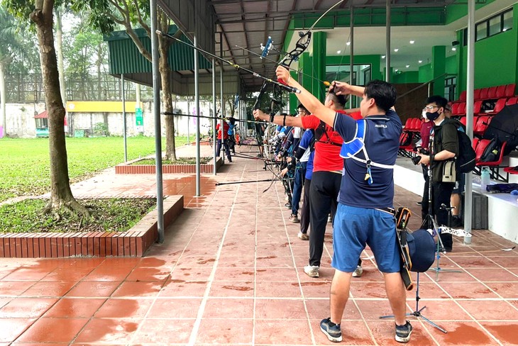 ผู้แทนคณะนักกีฬาอาเซียนชื่นชมเจ้าภาพเวียดนามในการจัดเตรียมสถานที่สำหรับซีเกมส์ครั้งที่ 31  - ảnh 11