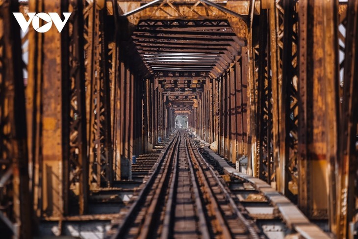 สะพาน Long Biên นิมิตหมายแห่งกาลเวลาในกรุงฮานอย - ảnh 2