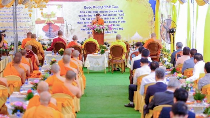 สมาคมมิตรภาพไทย-เวียดนามถวายผ้าพระกฐินพระราชทาน ที่ประเทศเวียดนามประจำปี 2023  - ảnh 5