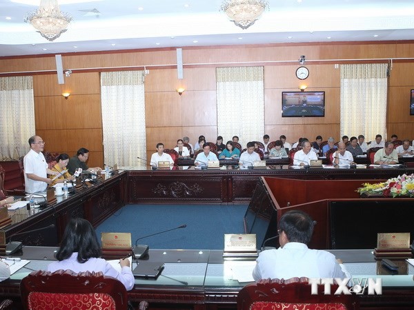 Full time NA deputies discuss revised Investment Law - ảnh 1