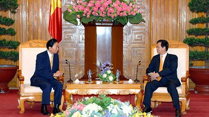 Former Japanese PM welcomed in Hanoi - ảnh 1