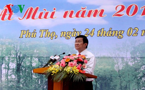 President launches tree planting movement - ảnh 2