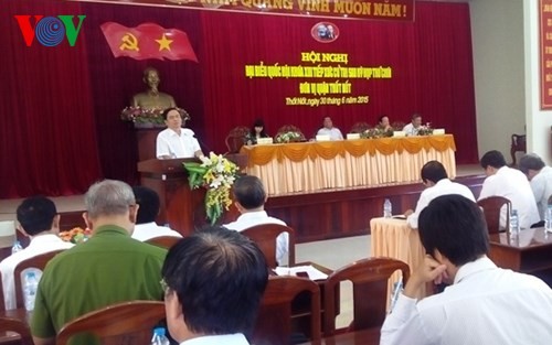 Politburo member Le Hong Anh meets voters in Thot Not district - ảnh 1