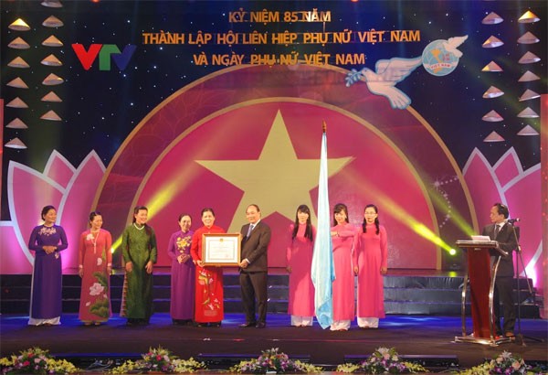Vietnamese women’s contributions to community - ảnh 1