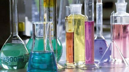 India boosts chemicals and cosmetics exports to Vietnam - ảnh 1