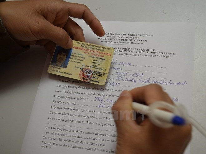 International driving permits issued in Ho Chi Minh City - ảnh 1