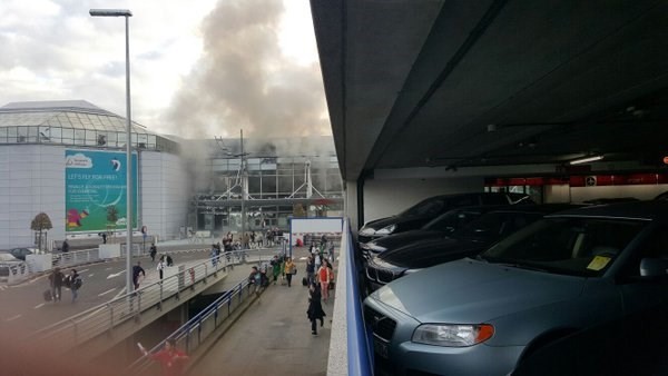 Bomb explosions hit Brussels - ảnh 1