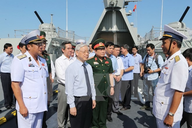 Party leader visits Naval zone 4 - ảnh 1