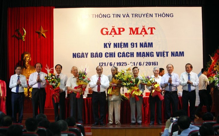 Prime Minister urges media agencies to reform and innovate - ảnh 2