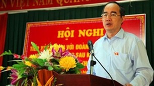 越南政府副总理阮善仁与北江省选民接触 - ảnh 1