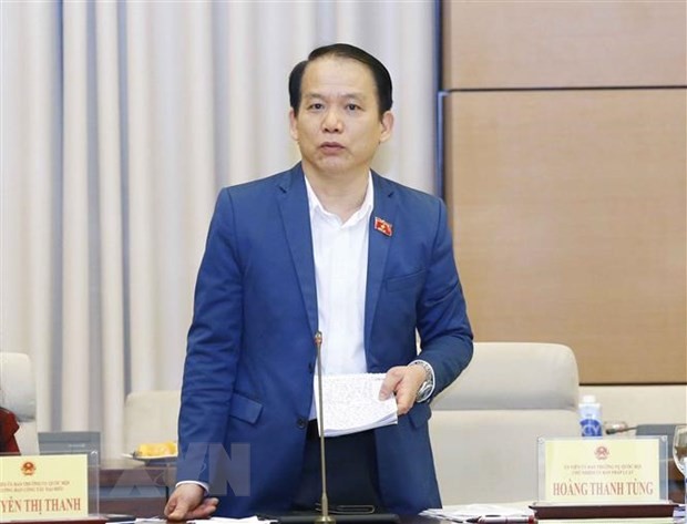 越南国会法律委员会第七次全体会议：改革公务员管理机制和办法 - ảnh 1