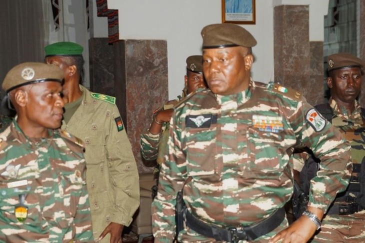 尼日尔政变：发起招募志愿者运动，反对西非经共体的军事干预计划 - ảnh 1