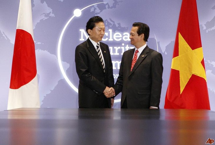 Premier Dung empfängt Vorsitzenden der Parlamentariergruppe Japan-Vietnam - ảnh 1