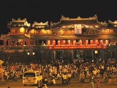 Tourismus-Jahr in Zentralvietnam für verbessertes Image des Landes - ảnh 1