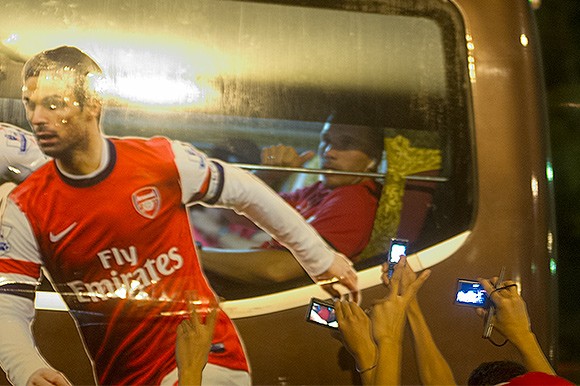 Erste Bilder des englischen Fußballkubs Arsenal London in Vietnam - ảnh 4