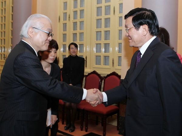 Staatspräsident Truong Tan Sang empfängt japanischen Senator Keizo Takemi - ảnh 1