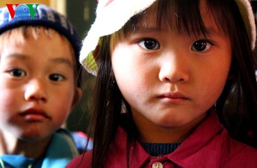 Kinderaugen im vietnamesischen Hochland - ảnh 1