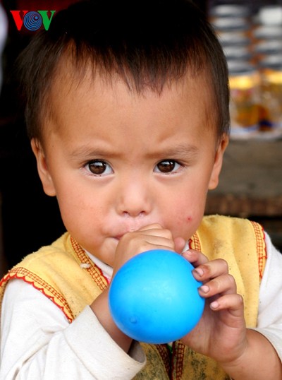 Kinderaugen im vietnamesischen Hochland - ảnh 9
