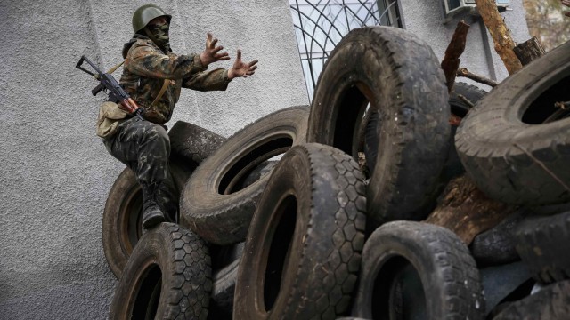 Weitere Unruhen im Osten der Ukraine - ảnh 1