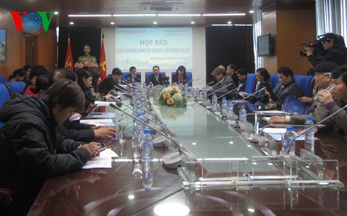 Pressekonferenz über Lieder-Komponieren zur Begrüßung der IPU-Konferenz in Vietnam - ảnh 1