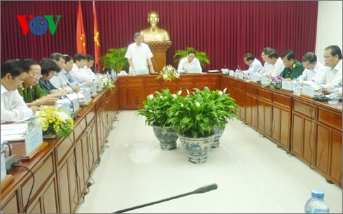 Mitglieder der Abteilung zur Ausarbeitung der Dokumente des 12. Parteitages in Can Tho - ảnh 1