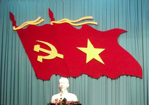 Weitere Feier zum 85. Jahrestag der Gründung der KPV in Vietnam und im Ausland - ảnh 1