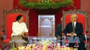 KPV-Generalsekretär Nguyen Phu Trong empfängt laotische Parlamentspräsidentin - ảnh 1