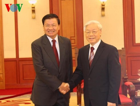 KPV-Generalsekretär Nguyen Phu Trong trifft laotischen Außenminister Thoonglun Sisulith - ảnh 1