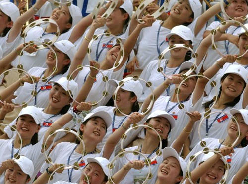 Nordkoreanische Sportanhänger in Südkorea angekommen - ảnh 1