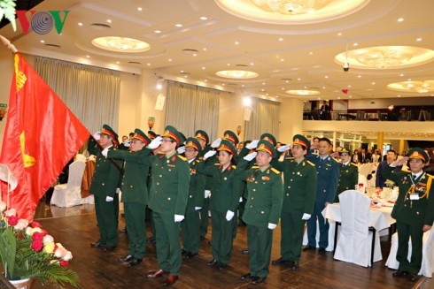 Vietnamesische Kriegsveteranen in Tschechien feiern Jahrestag der Gründung der Volksarmee - ảnh 1