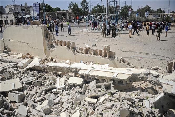 Opferzahl des Bombenanschlags in Somalia steigen - ảnh 1