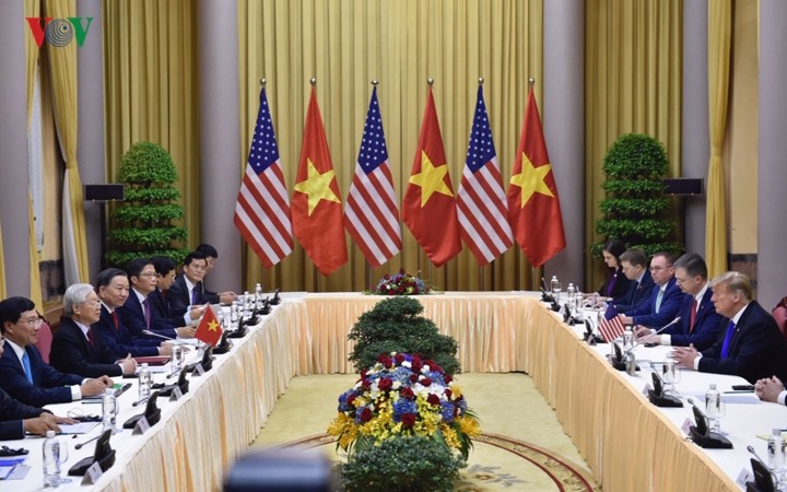KPV-Generalsekretär und Staatspräsident Nguyen PhuTrong führt Gespräche mit US-Präsidenten Donald Trump - ảnh 1