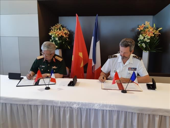 Vietnam und Frankreich wollen Zusammenarbeit im Bereich der Verteidigung effizienter gestalten - ảnh 1