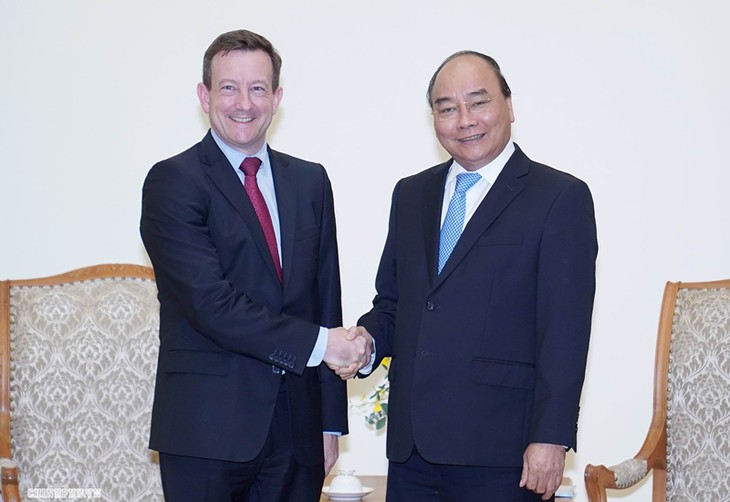 Premierminister Nguyen Xuan Phuc empfängt französischen Botschafter - ảnh 1