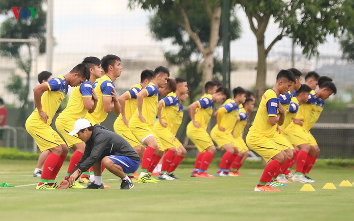 Vietnamesische Fußballmannschaft U22 will mit Kitchee SC testen - ảnh 1