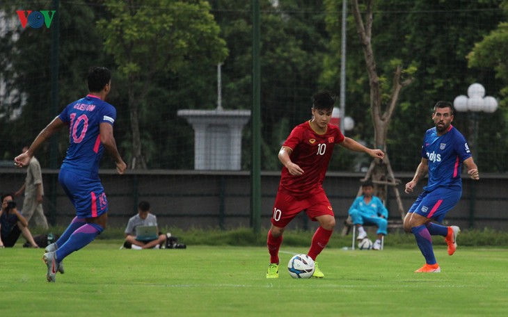 Vietnams U22-Fußballer gewinnen 2-0 gegen Kitchee aus Hongkong (China) - ảnh 1