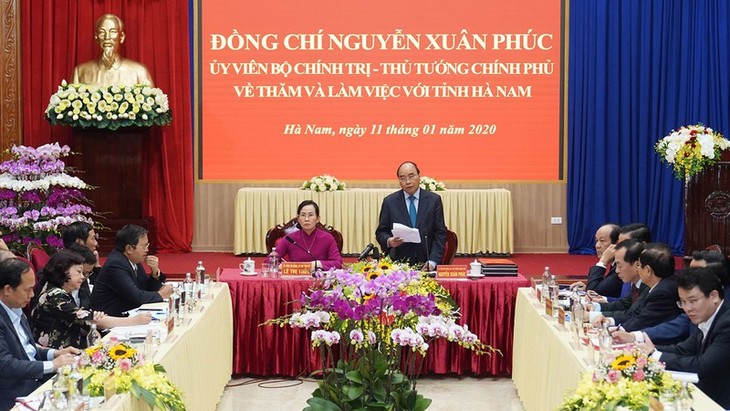 Premierminister Nguyen Xuan Phuc ist auf Dienstreise nach Ha Nam - ảnh 1