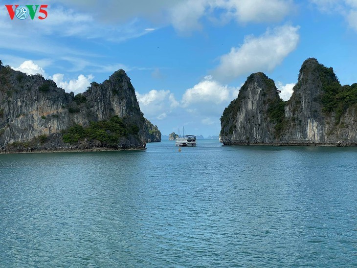 Halong-Bucht gehört zu den 50 schönsten Weltwundern - ảnh 2