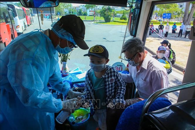Französische Zeitung: Vietnam kann über Bekämpfung der COVID-19-Pandemie stolz sein - ảnh 1