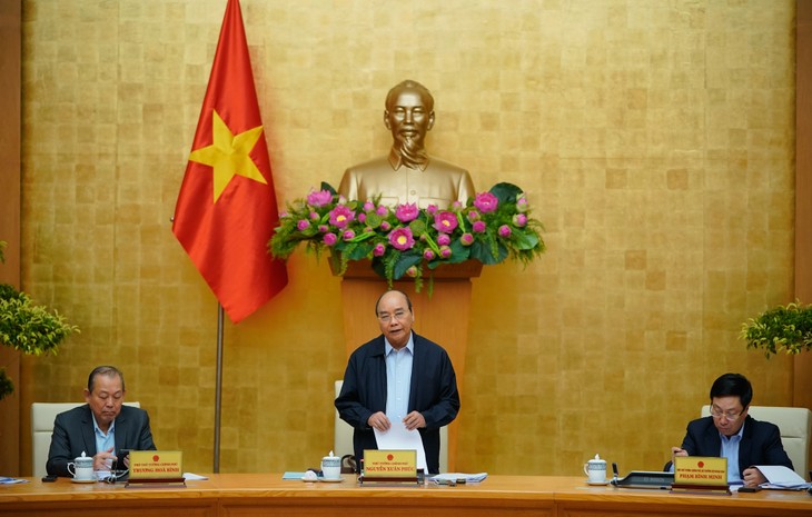 Premierminister Nguyen Xuan Phuc leitet turnusmäßige Regierungssitzung - ảnh 1