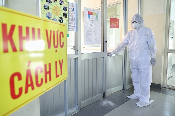 Ein ​Neuinfizierter aus Frankreich und 14 Patienten wurden von Krankenhaus entlassen - ảnh 1