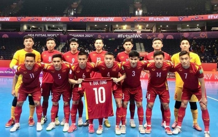 Trong Hoang, Minh Vưong und die vietnamesische Futsalmannschaft sind Kandidaten für den Fair Play-Preis 2021 - ảnh 1
