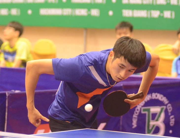 Vietnamesische Tischtennisspieler der Männer wollen bei SEA Games zwei Goldmedaillen gewinnen - ảnh 1