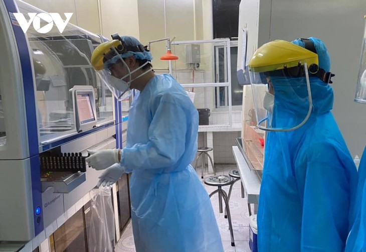 Vietnam hat am Dienstag 2.340 neue COVID-19-Infizierte registriert - ảnh 1